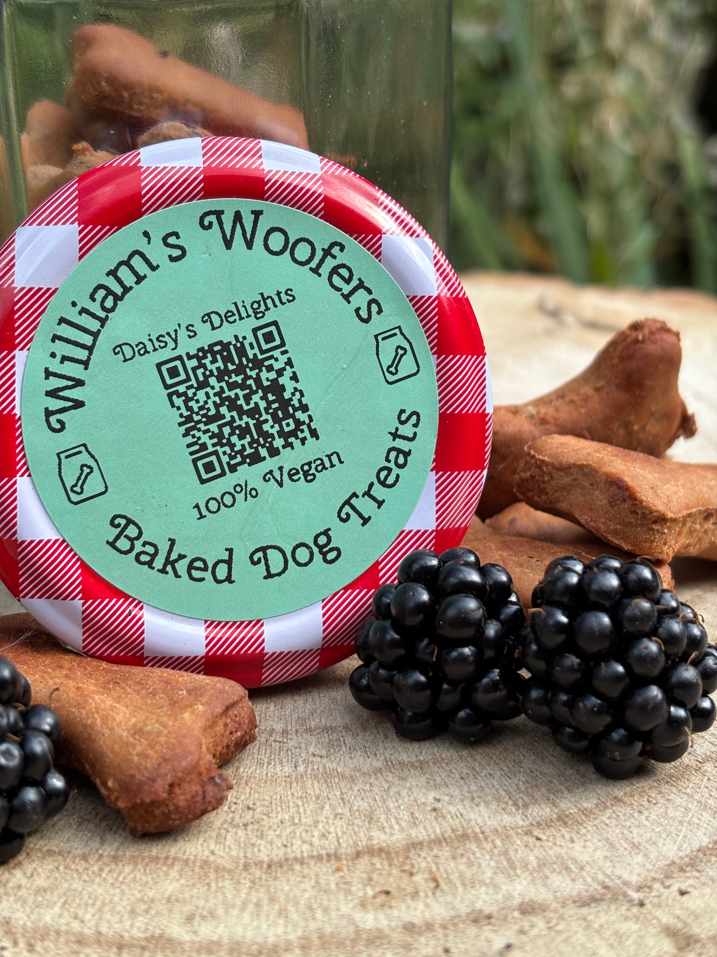 (SEASONAL) Artisan Dog Biscuits Peanut Butter, Banana, Blackberry & Gram Flour
